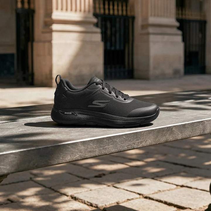 کفش پیادهروی مردانه اسکچرز مدل GOwalk Arch Fit - Terra