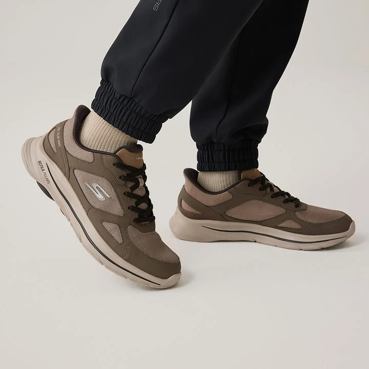 کفش پیاده‌روی مردانه اسکچرز مدل GOwalk 8