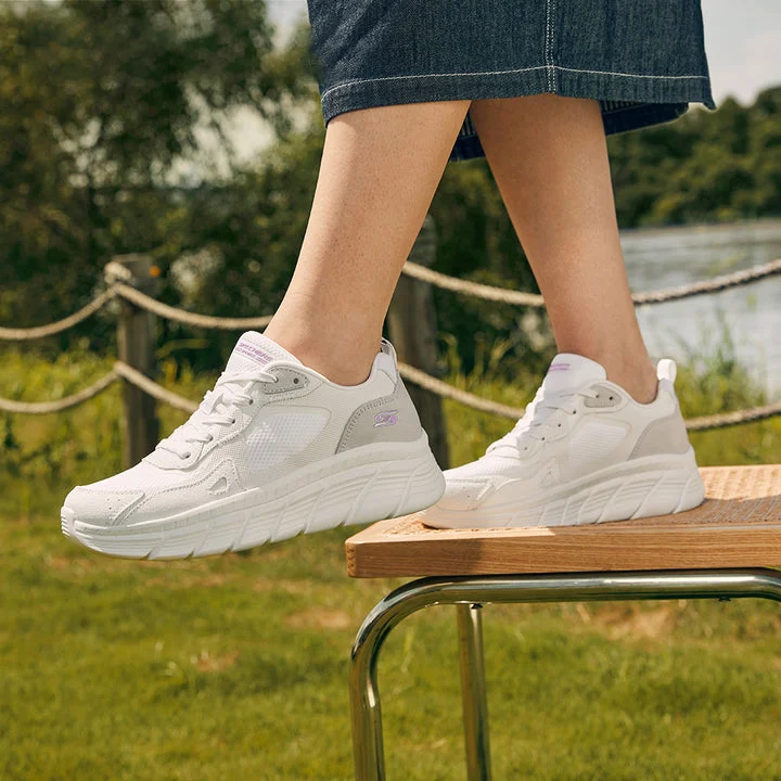 کفش روزمره زنانه اسکچرز مدل BOBS Sport Bobs B Flex Hi - Forces Within