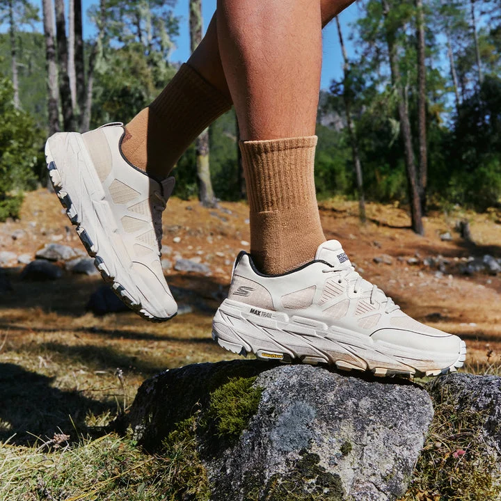 کفش طبیعت‌گردی مردانه اسکچرز مدل GOrun Max Cushioning Premier Trail - Lunar Rock