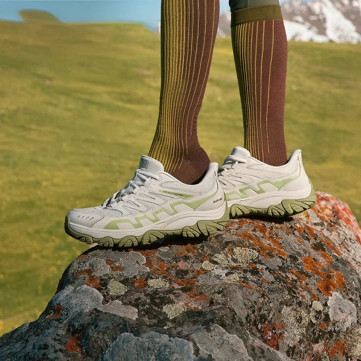 کفش طبیعت‌گردی زنانه اسکچرز مدل Outdoor Adventurer