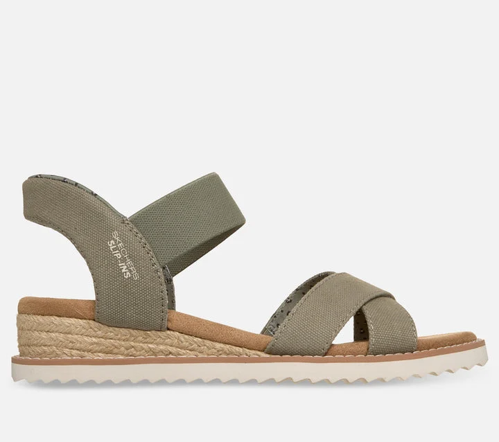 کفش روزمره زنانه اسکچرز مدل Slip-ins: BOBS Desert Kiss - Golden Lily
