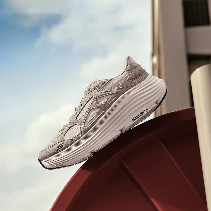 کفش روزمره مردانه اسکچرز مدل Performance Max Cushioning Endeavour