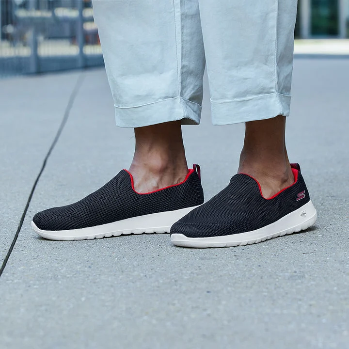 کفش پیادهروی مردانه اسکچرز مدل GOwalk Max - Deed