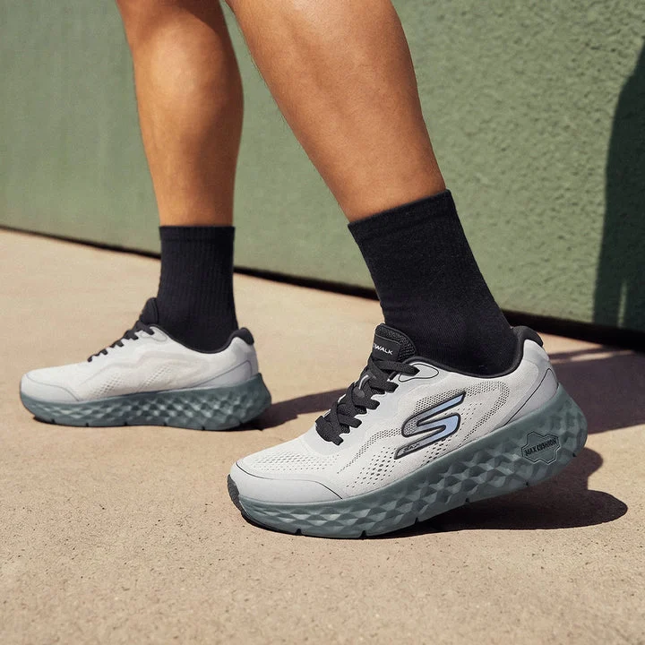 کفش پیاده‌روی مردانه اسکچرز مدل GOwalk Max Cushioning Flex - Oswaldo