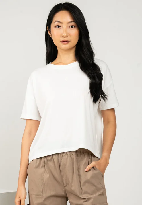 تیشرت زنانه اسکچرز مدل SL325W443